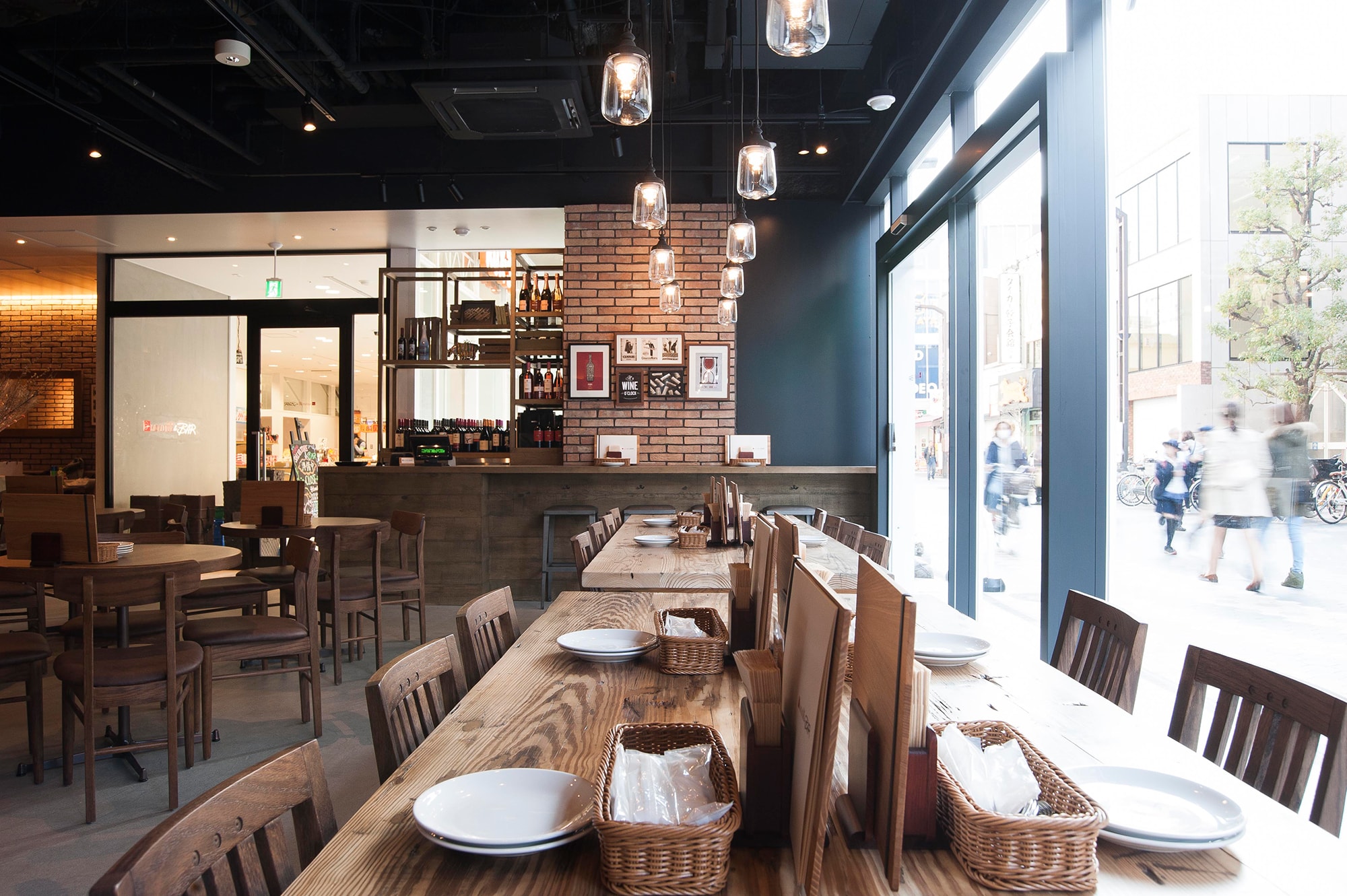 SALVATORE CUOMO & BAR 4