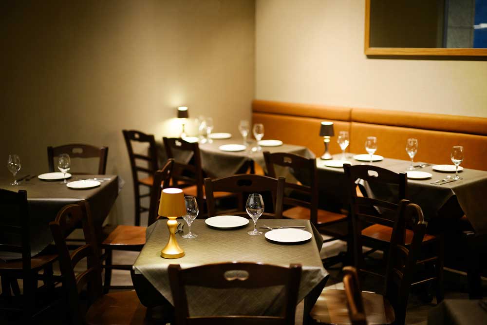 OSTERIA SALVATORE �D�y �X��2