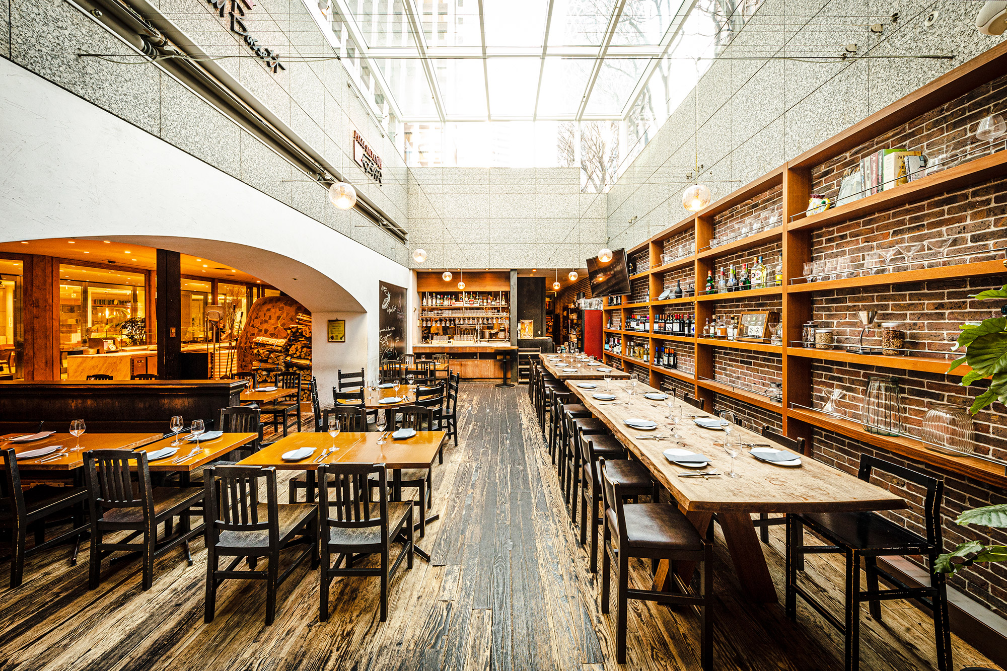 PIZZA SALVATORE CUOMO & BAR Vh1