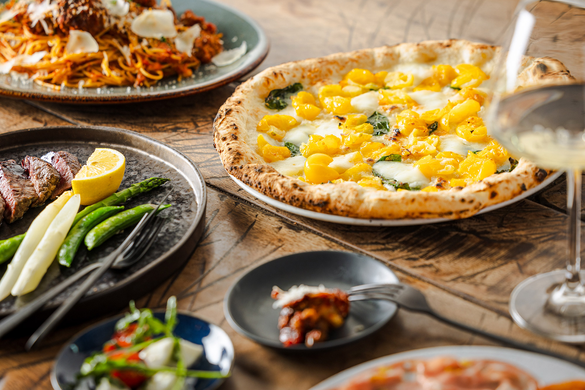 The TRATTORIA SALVATORE CAFE BASEGATE���l�֓�4