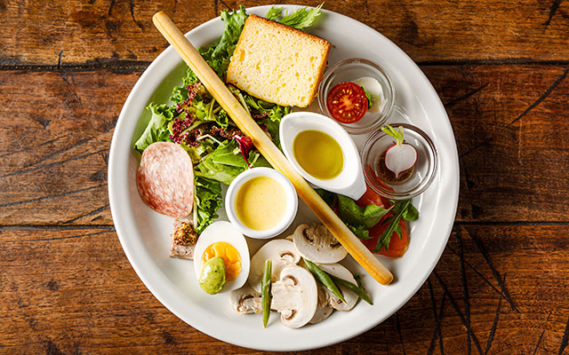 池袋西口のピザ・イタリアン ピッツァ サルヴァトーレ クオモ