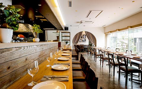 準備中 池袋のピザ・イタリアン サルヴァトーレ クオモ アンド バール